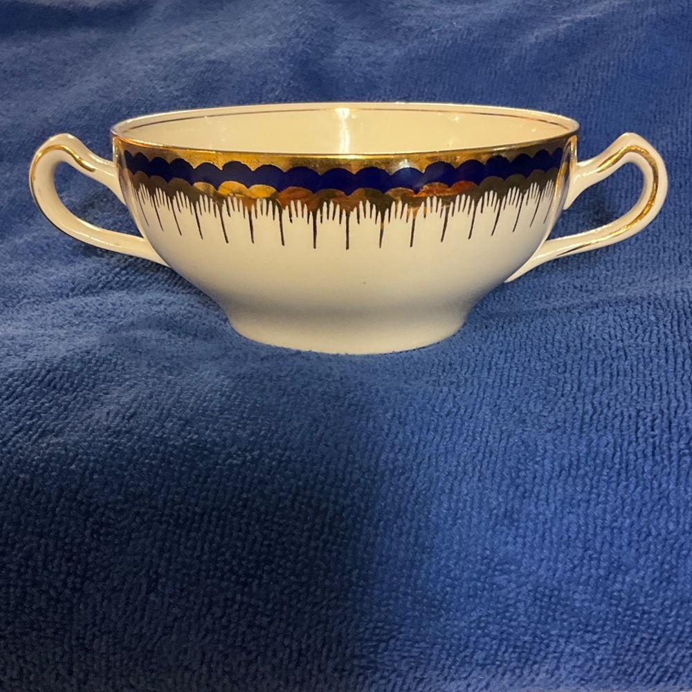 Solid Gold Royal Majesty Bleu de Roy Alfred Meakin Double-Handled Bowl